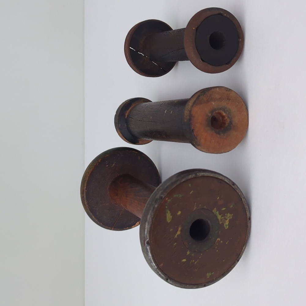 Wood Spindle Spools Textile Industrial Weaving Thread Sewing Primitive Lot 3 VTG - Picture 5 of 11